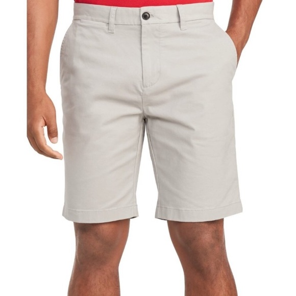 NWT TOMMY HILFIGER Classic Khaki Shorts - Picture 1 of 5